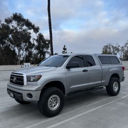 Leer XR100 Tundra 6.5ft Bed 07-12