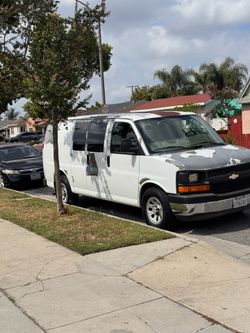 Chevy cargo 2010