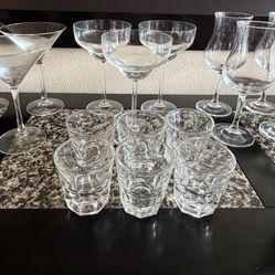 17-Piece Cocktail Glassware Set