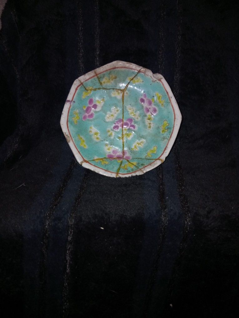 Broken Famille Rose Footed Saucer