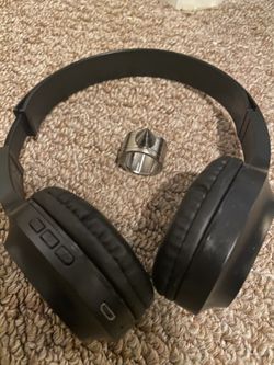 Bluetooth Headphones and self-defense ring