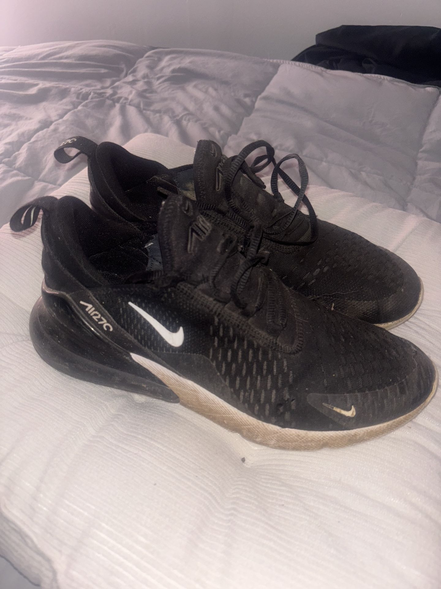 Nike air Max 270 MENS 9