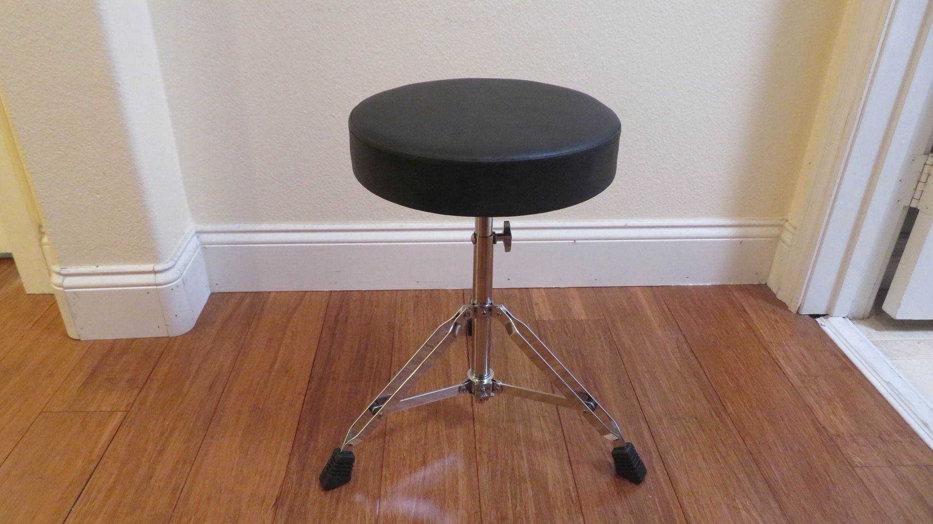 Bridgecraft Drum Throne - Un-Used!!!