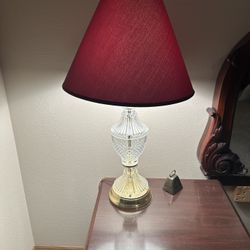 💡 Pair of crystal lamps with lamp shade and light bulb. Measures 27”Tall with 7” Base Pet and smoke free home PU near Kennewick Walmart 