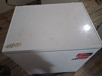 Deep freezer