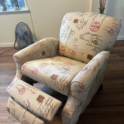 Small Manuel Recliner Chair