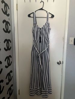 Wide legged jump suit