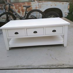 Coffee Table & End Tables