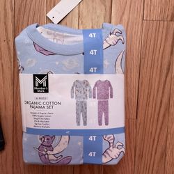 New  Girls 4 Piece Pajamas Sets-size 4T