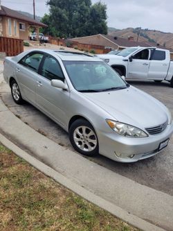 TOYOTA CAMRY