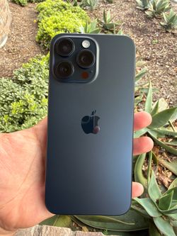iPhone 15 Pro Max Unlocked