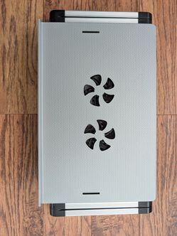 Laptop stand