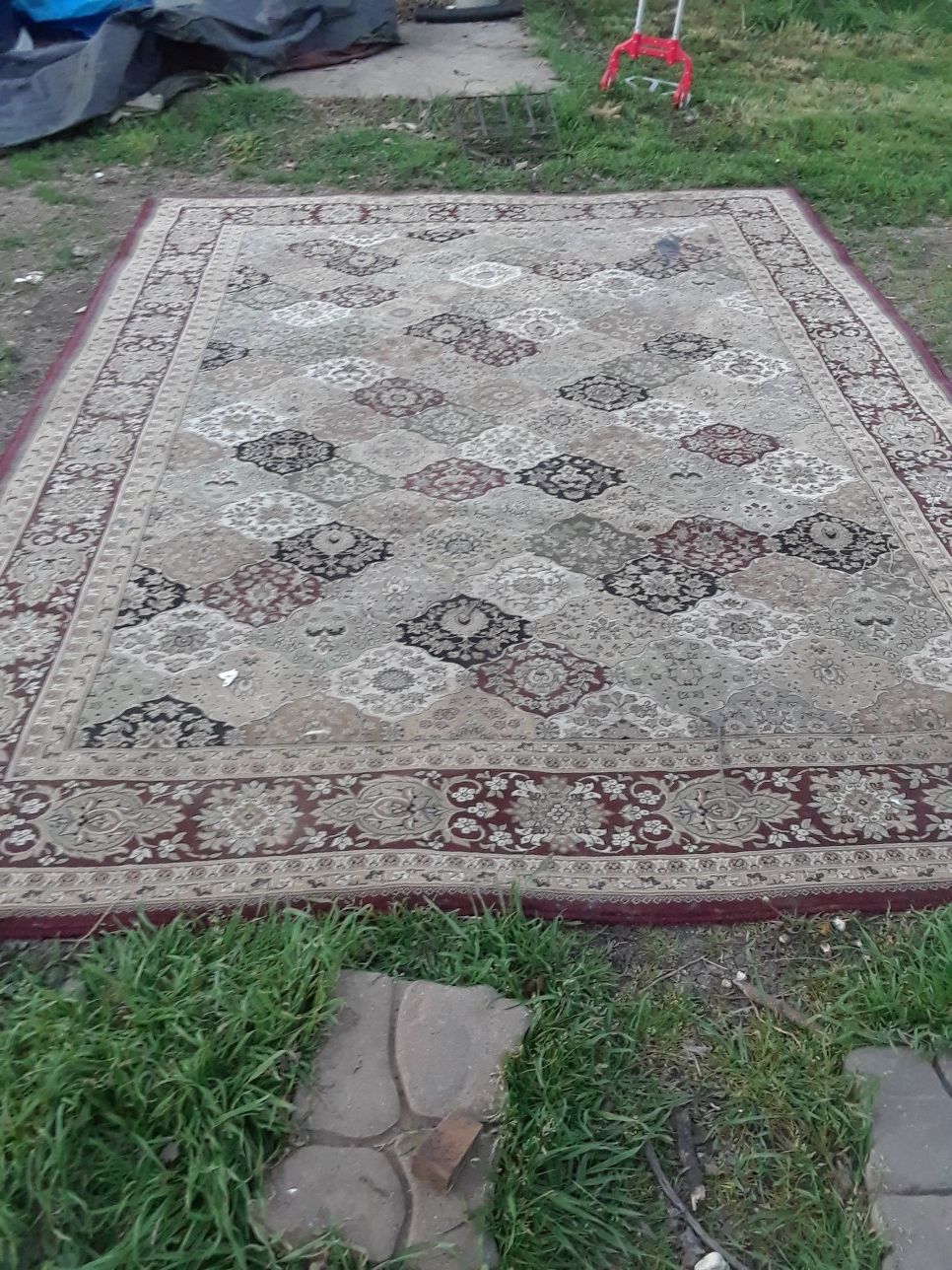 61/2 ft. Area Rug $25.00 cash only (serious buyers)