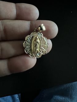 14k virgin marry pendant