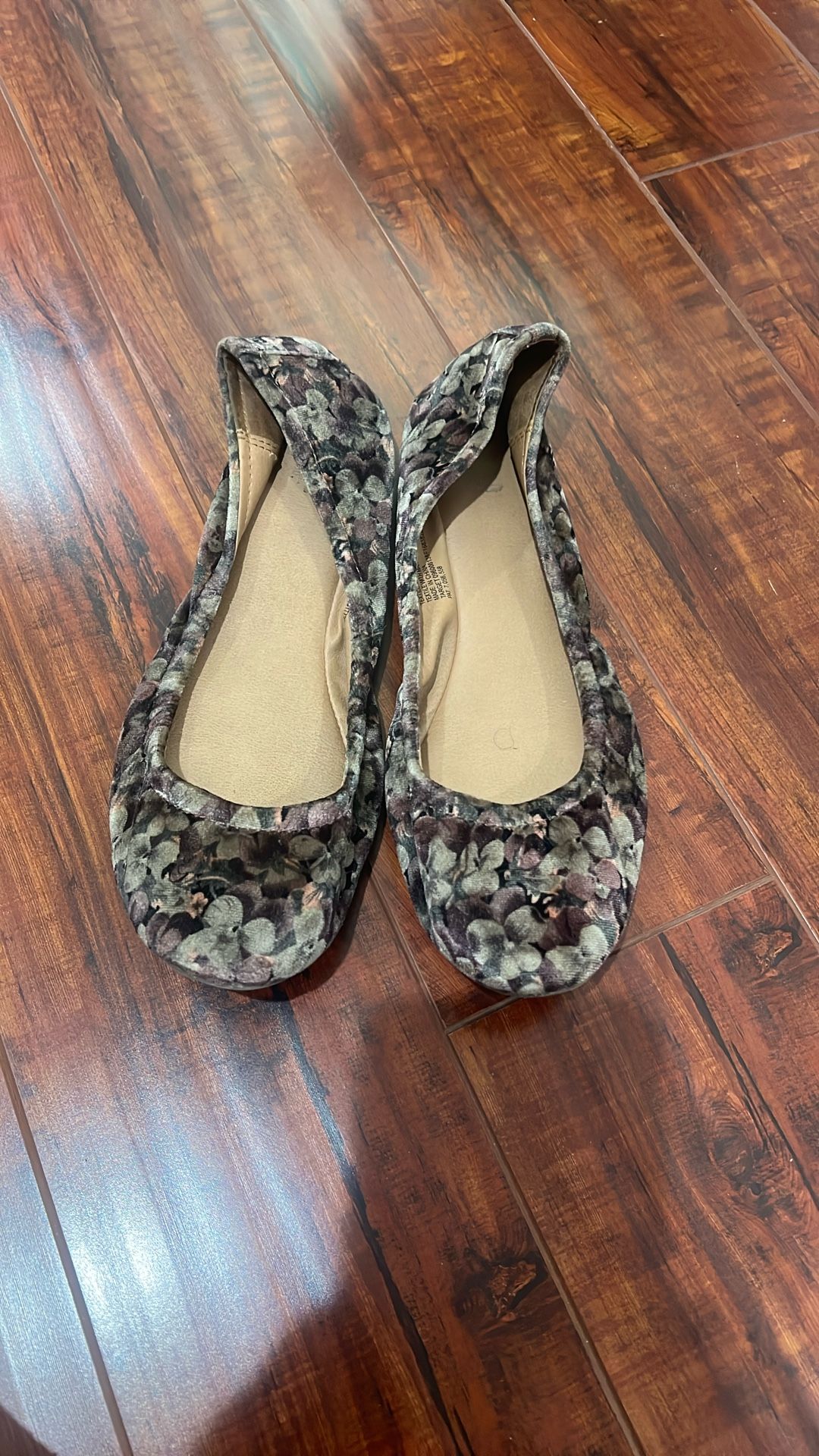 Women’s Flats