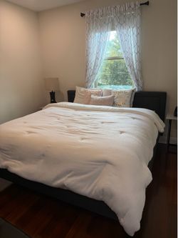 King bed with mattress