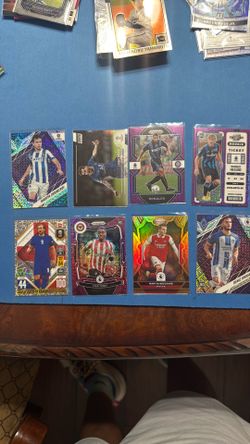 8 soccer cards