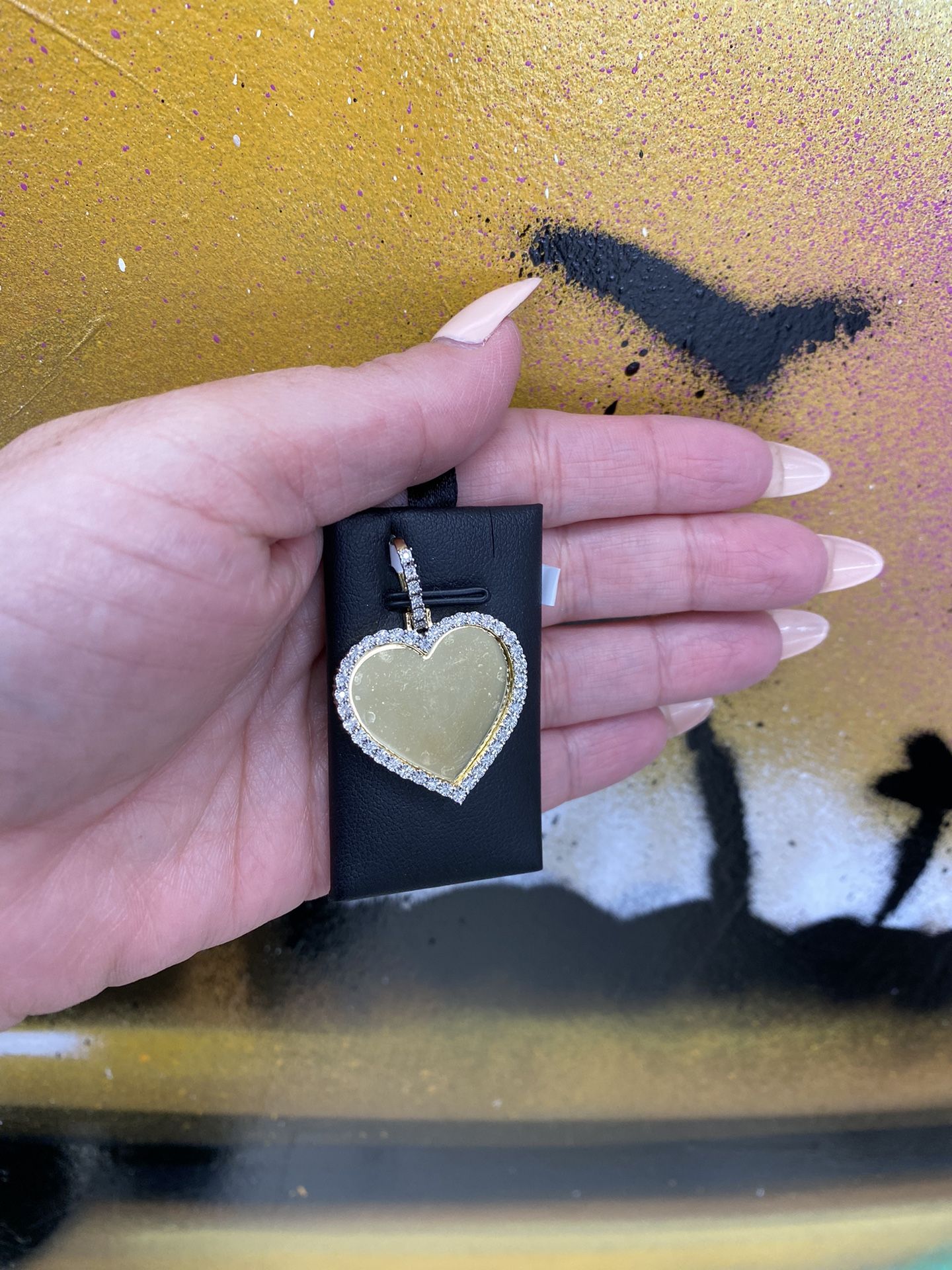 10k HEART DIAMOND PICTURE