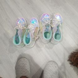 Used Wonder Nation Sneakers 