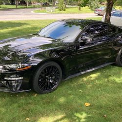 2018 Ford Mustang GT coup 