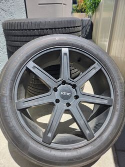 22 Inch Rim and Tire Set.