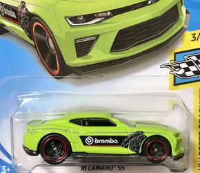 Hot Wheels 18 Camaro SS 18 COPO Camaro SS Lot of 4 for 8 for