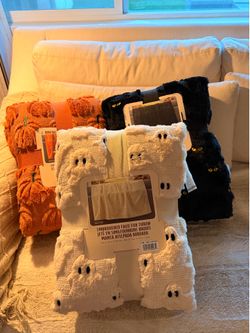 Costco Halloween Throw