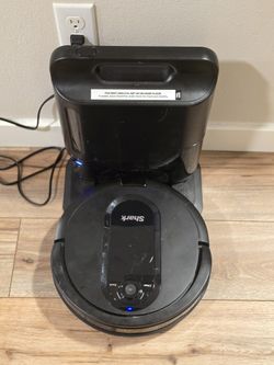 Shark IQ Robot RV1001AE w/ Self-Empty Base — $150