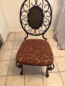 Glass table with 4 chairs