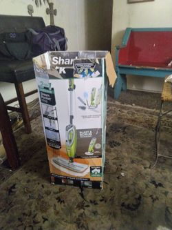 Shark 2-in-1 Blast & Scrub Steam Pocket Mop – NEW/OPEN BOX
Price: $75 OBO
🧼 Shark 2-in-1 Blast & Scrub Steam Pocket Mop
Selling a Shark Steam Pocket 