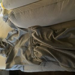 Alo Jogging Suit Medium 