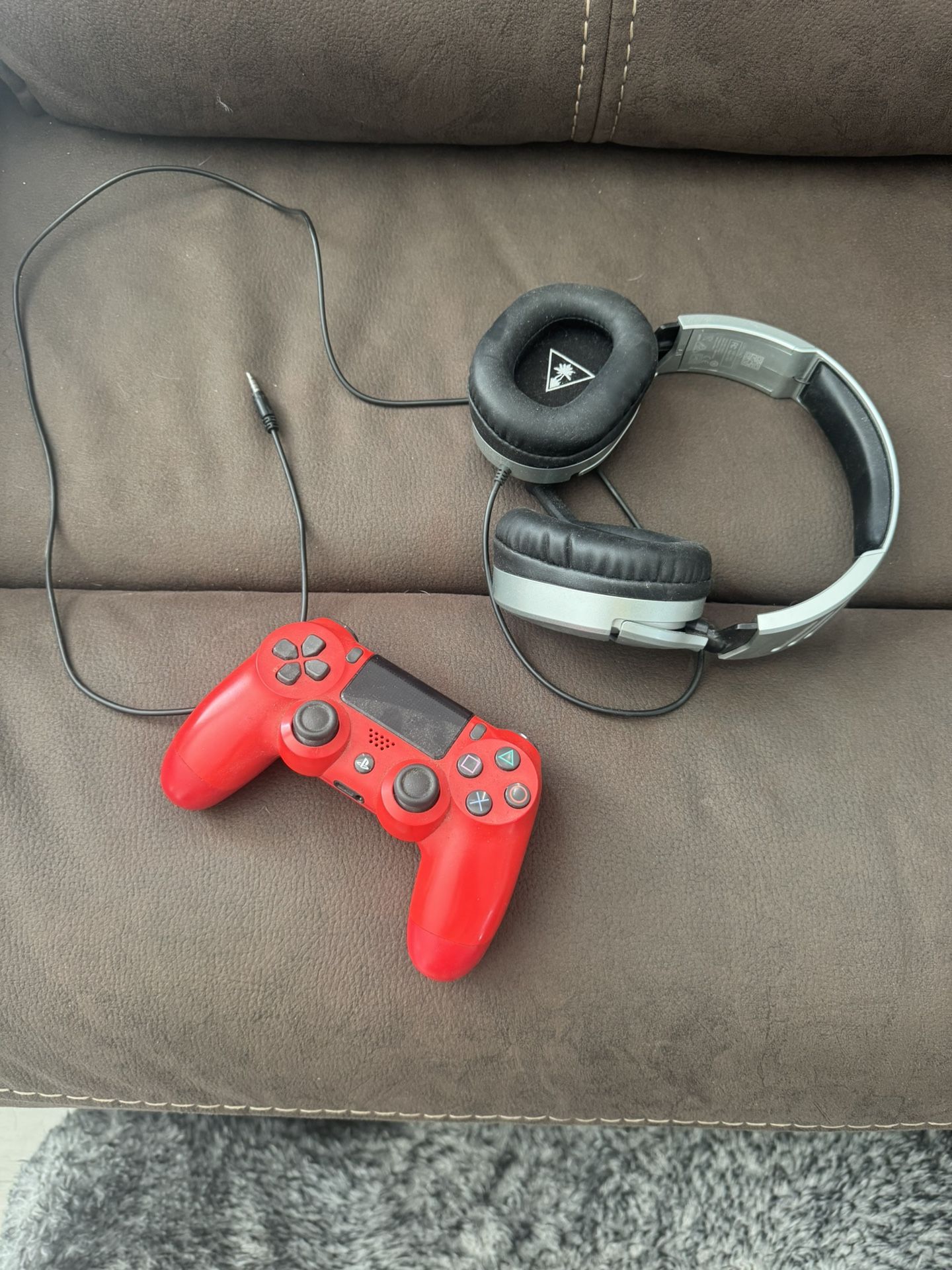 Red PS4 Remote With Wired Turtle Beach Headphones
