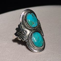Blue stone Ring 💍 925 sterling silver (size 8)