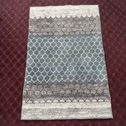 Blue Tile Soft Geo rug 