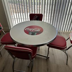 Dinning Table 