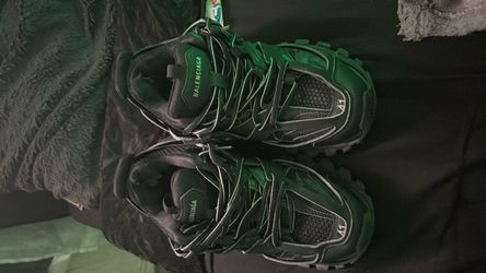 Balenciaga tracks size 41