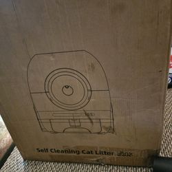 Self Cleaning litter box  