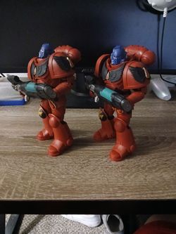 Warhammer 40K Blood Angels Space Marine Action Figures – Set of 2