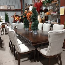 Gorgeous And Elegant Dining Room Table Set For 8
