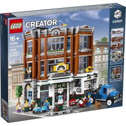 Lego corner garage 10264 retired