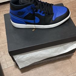 Air Jordan 1 Mid 