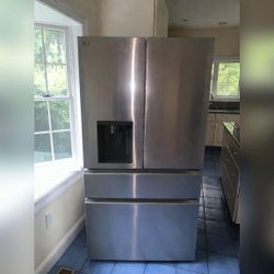 Lg French Door Refrigerator - Like New - Westchester County, NY