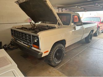 1985 Dodge D150