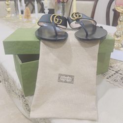 Gucci Sandals Women - Leather Thong Sandal With Double G