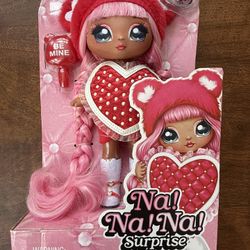 Na!Na!Na! Surprise Sweetest Hearts “Valentina Moore”