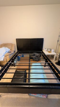 Queen bed frame Zinus