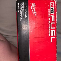 Milwaukee Impact M18 Fuel 