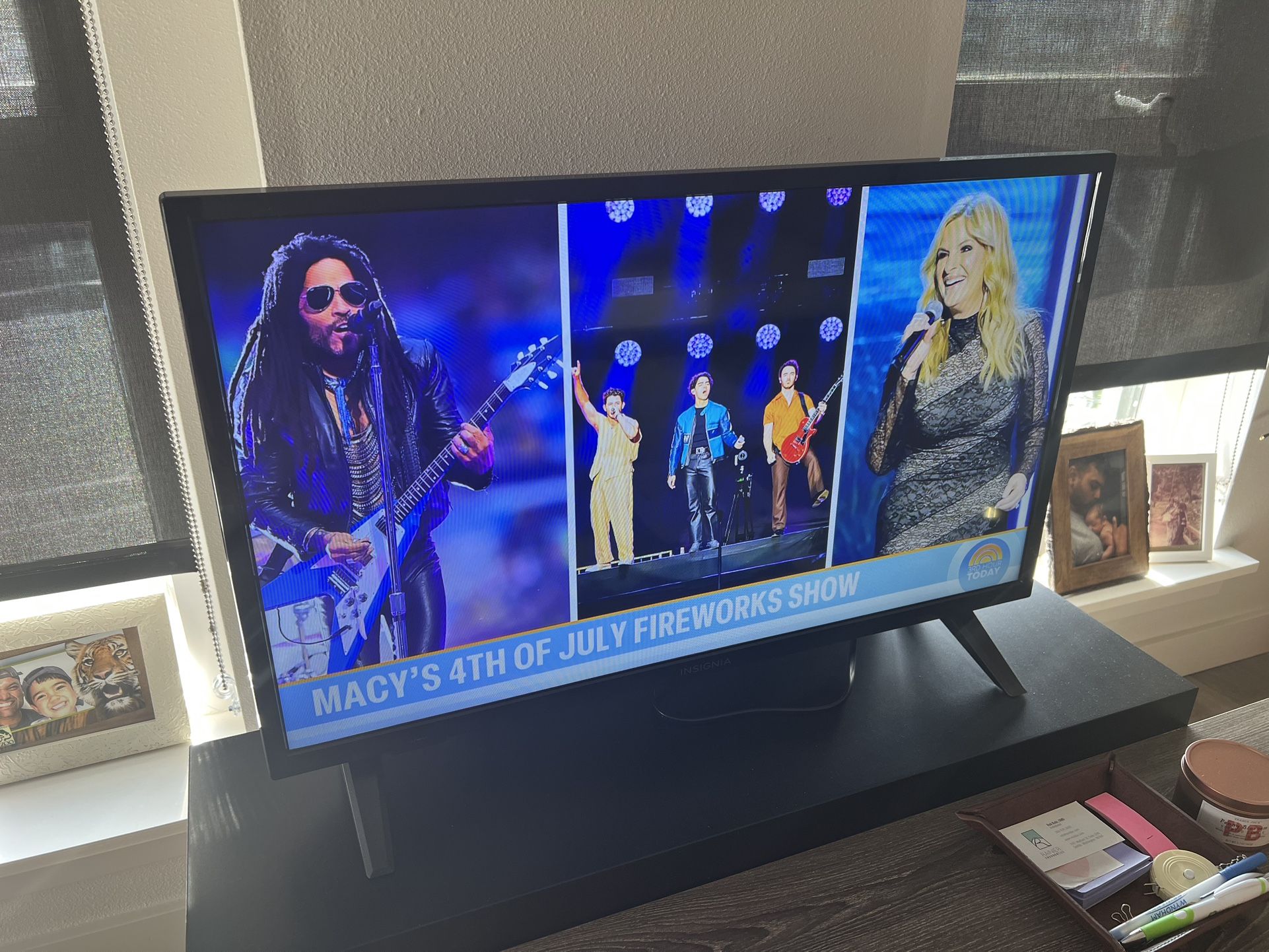TV