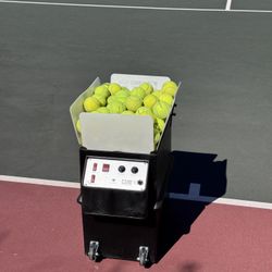 Tennis Ball Machine 