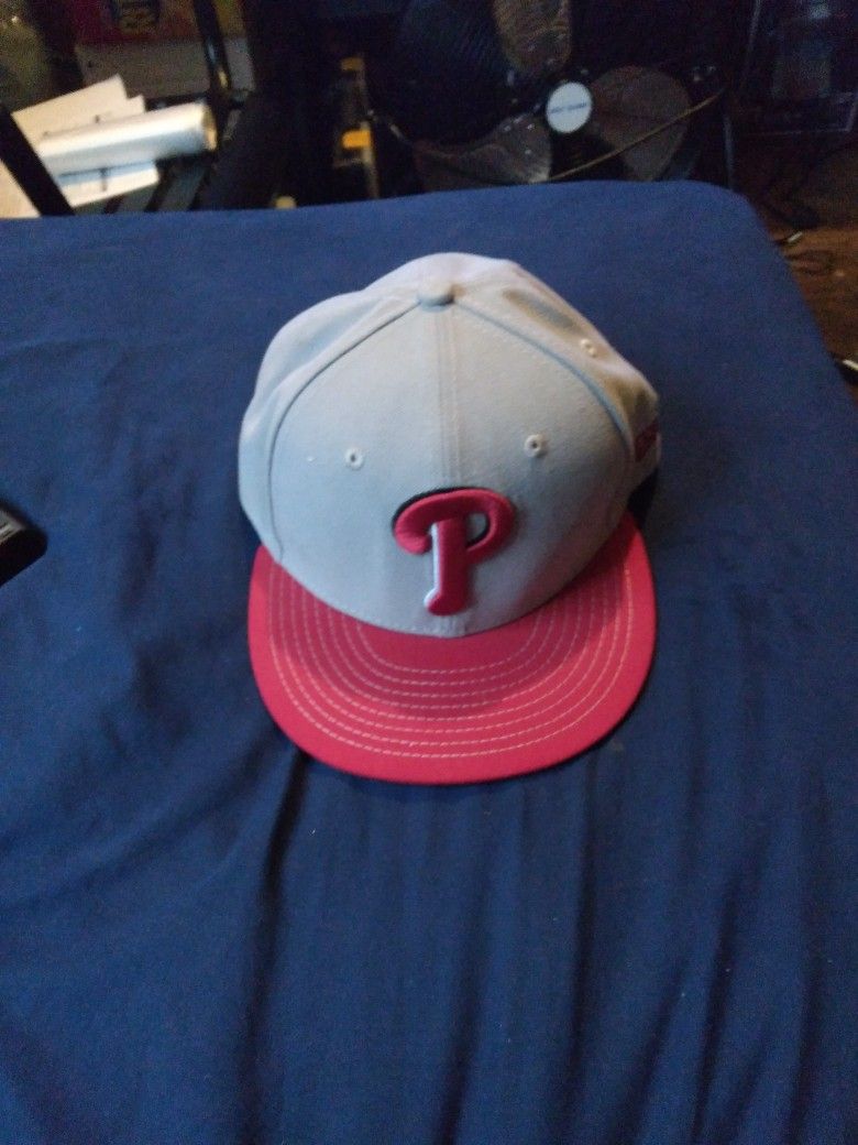 Phillies Hat Size 7-1/4